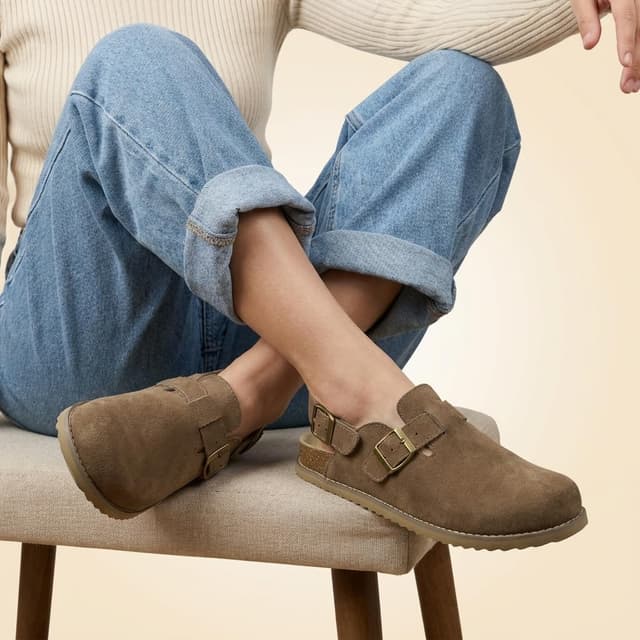 Thumbnail 6 de CUSHIONAIRE Brooklyn Suede Women’s Slides adjustable buckle clog 👡