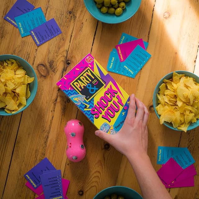 Thumbnail 6 de Diset Party & co Shock You 🎲 Juego de Mesa para mayores de 16