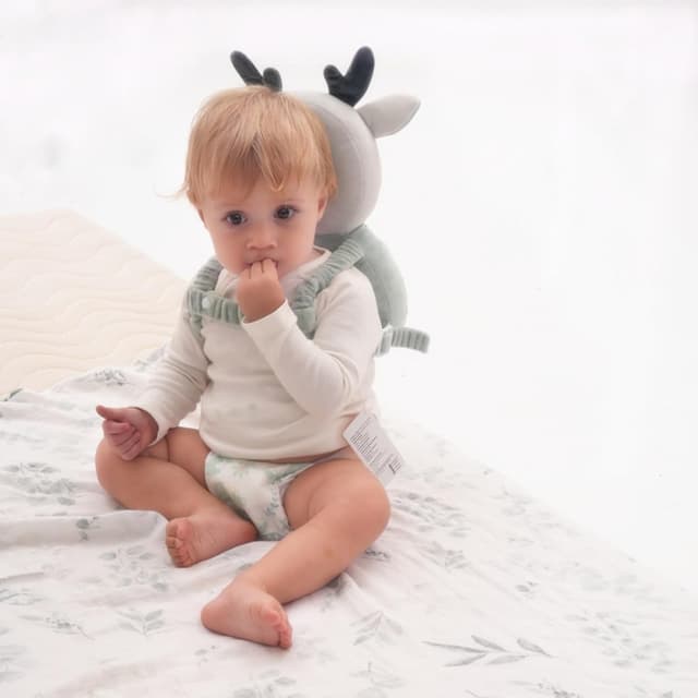 Detalle de Bambebe Baby Kopfschutz Kissen mit verstellbaren Schultergurten und Rückenprotektor (REH)