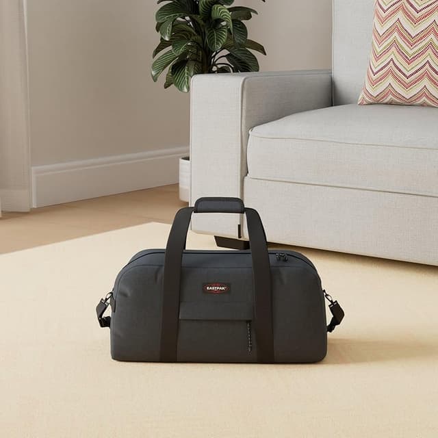 Detalle 2 de Eastpak STAND Bolsa de viaje 34 L Triple Denim