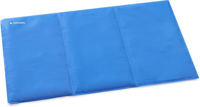 Detalle de Navaris Gel Pet Cooling Mat with Durable Textiline Cover (50 x 90 x 0.5 cm) for Dogs and Cats