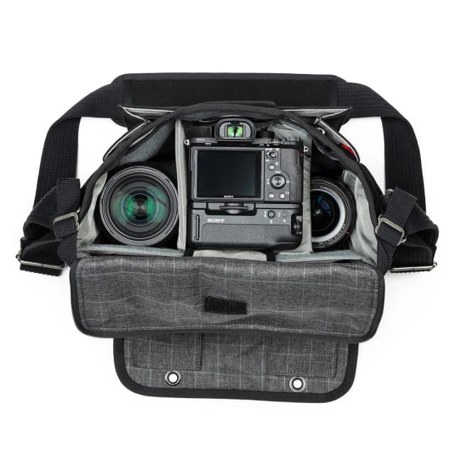 Thumbnail 2 de ThinkTank Retrospective 10 V2.0: bolso de hombro para réflex, portátil de 12” y tablet de 10”