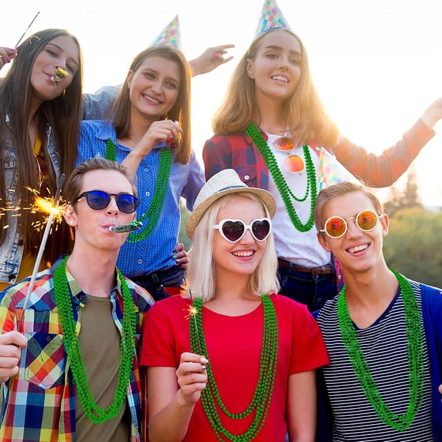 Thumbnail 6 de St Patrick's Day Green Bead Set 33in