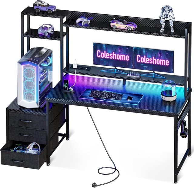 Detalle de Coleshome Scrivania Gaming con libreria e cassetti, LED e presa di corrente, 137×48 cm (nero fibra di carbonio)