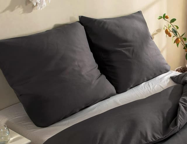 Detalle de Amolavet Kissenbezug 80x80 Grau im 2er-Set – Hotelverschluss aus gebürsteter Mikrofaser