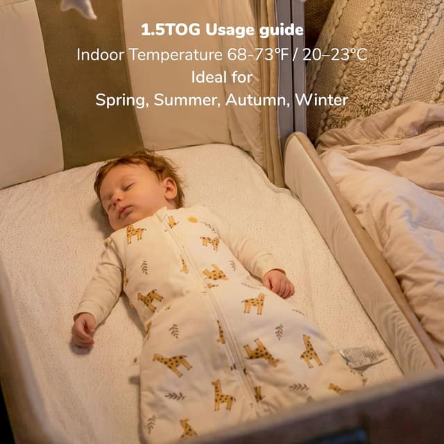 Detalle 2 de momcozy Baby Sleeping Bag (0–6 Months) 1.5 TOG Bamboo, Giraffe, Soft OEKO-TEX Fabric, Two-Way Zip