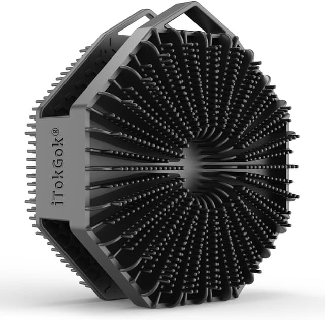 Detalle de iTokGoK Premium Silver-Infused Dual-Sided 2-in-1 Silicone Body Scrubber (Black)