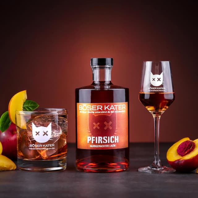 Detalle de BÖSER KATER Pfirsich Likör Geschenkset mit 2 Gläsern – fruchtiger Peach Aperitif für Cocktails & Spritz
