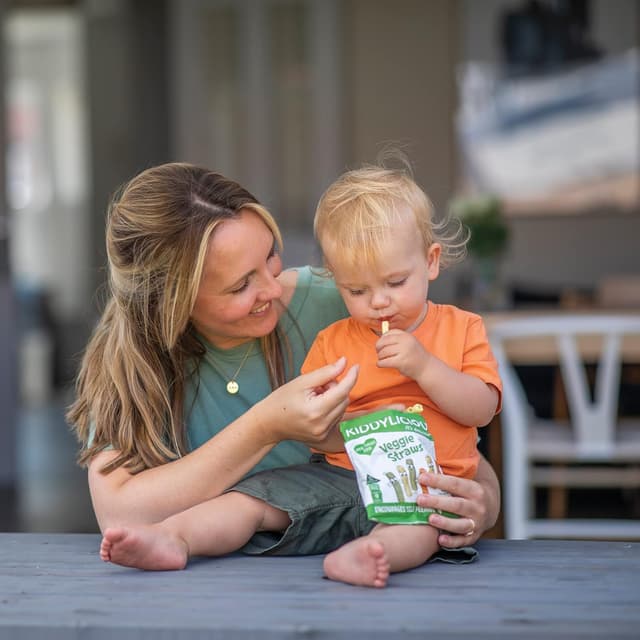 Thumbnail 2 de Kiddylicious Veggie Straws 🥕 Snacks para Bebés, 4x48g