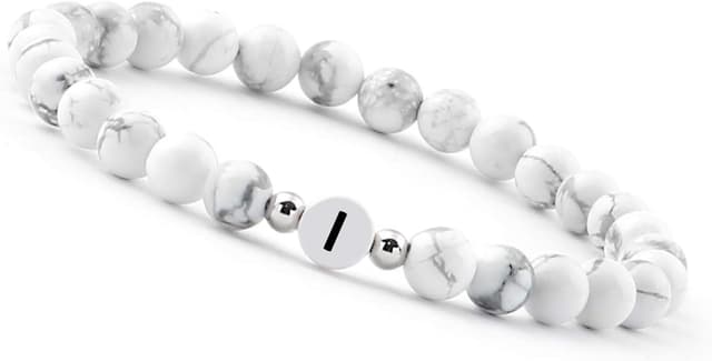 Detalle de Bracelet avec lettres en or I 18K plaqué or véritable et pendentif gravé des initiales