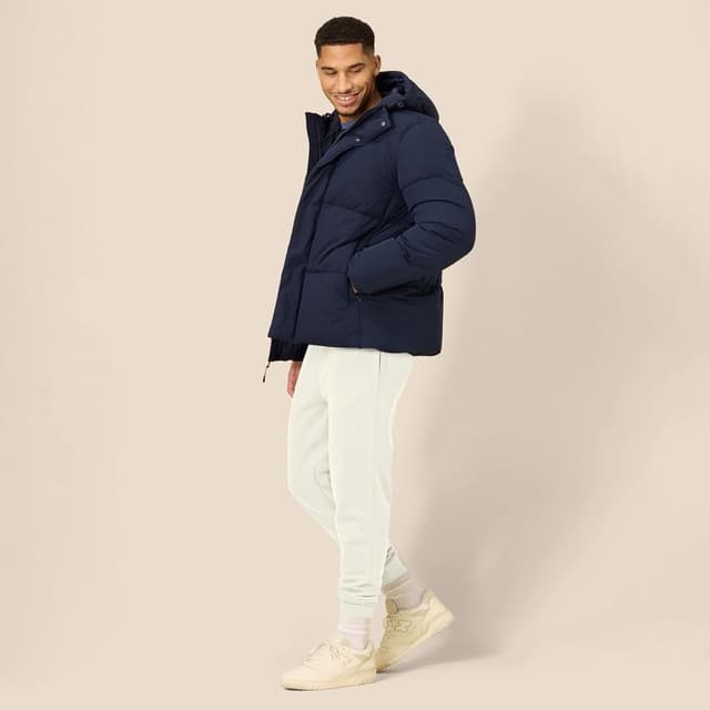 Detalle de Amazon Essentials Men’s Relaxed-Fit Fleece Jogger Sweatpants with Elastic Waist and Pockets