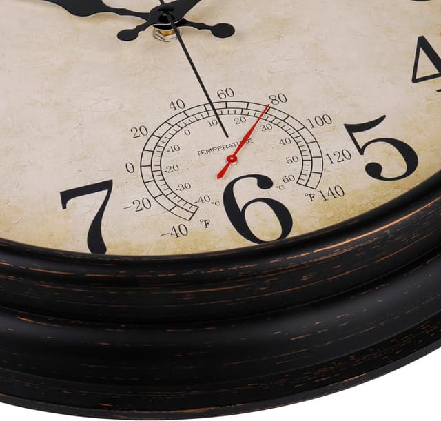 Detalle 2 de Jomparis Wanduhr mit Temperaturanzeige (40 cm) in Antik-Bronze für außen