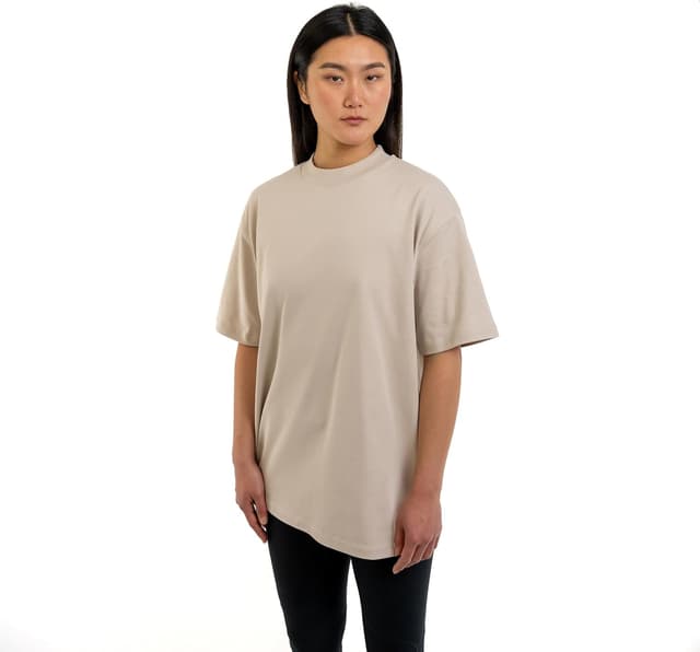 Detalle 2 de Johnny Urban T-Shirt unisex “Sammy” oversize in 100% cotone con collo aderente