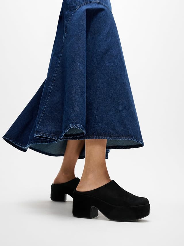 Detalle 2 de Fitflop Women’s Platfforms Full-Suede Heeled Mules