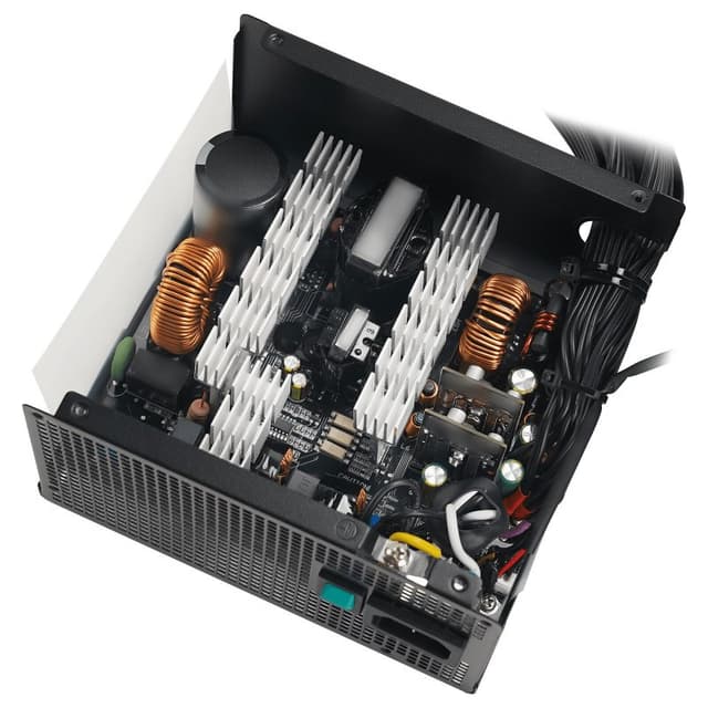 Detalle 2 de DeepCool PL550D 550W 80 Plus Bronze fuente de alimentación