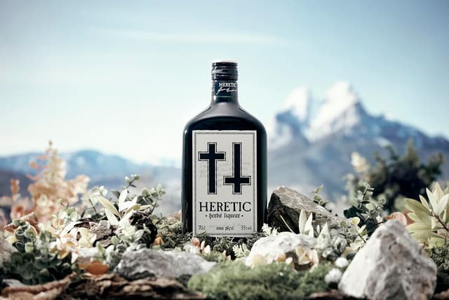 Thumbnail 1 de Heretic Licor de Hierbas Premium 🍃 70 cl, Destilado con 36 Botánicos