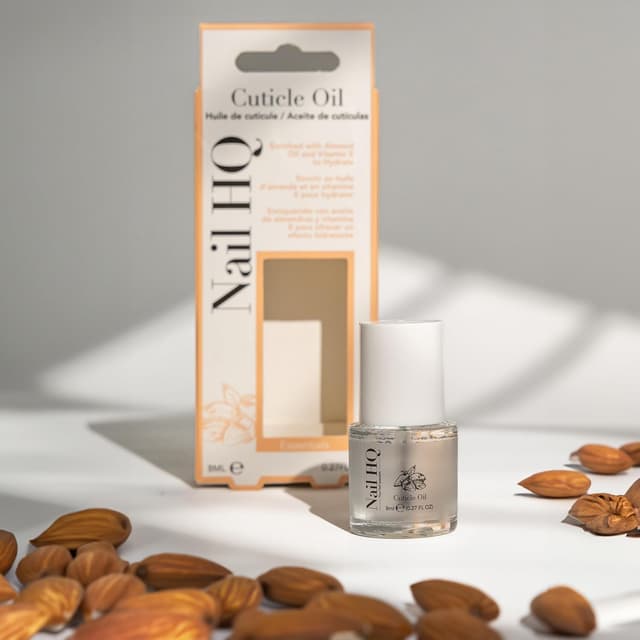 Detalle 2 de Nail HQ Grundlagen Kutikula Öl (Vitamin F, Mandelöl) – 8 ml