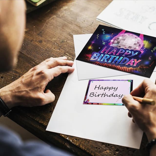 Detalle de Rockin' Cat Birthday Card with Lights & Music – Musical pop-up guitar cat greeting