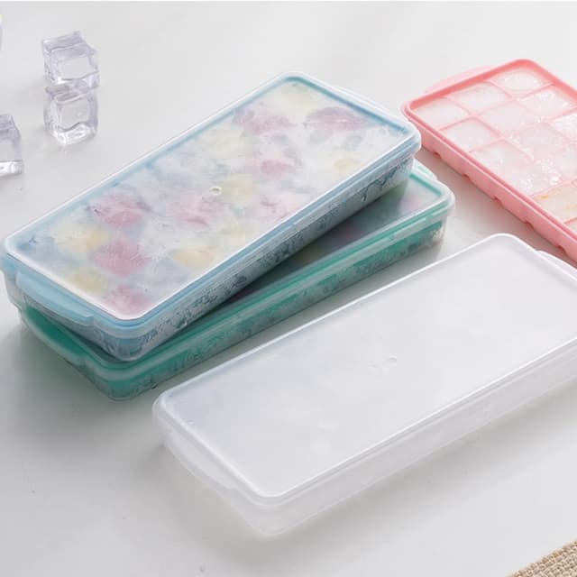 Detalle de Ice cube trays 3 pack, BPA-free silicone