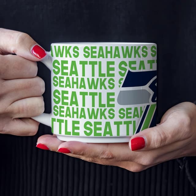 Detalle de Rico Industries NFL Football 14oz Metro Ceramic Coffee Mug (Team Colored)