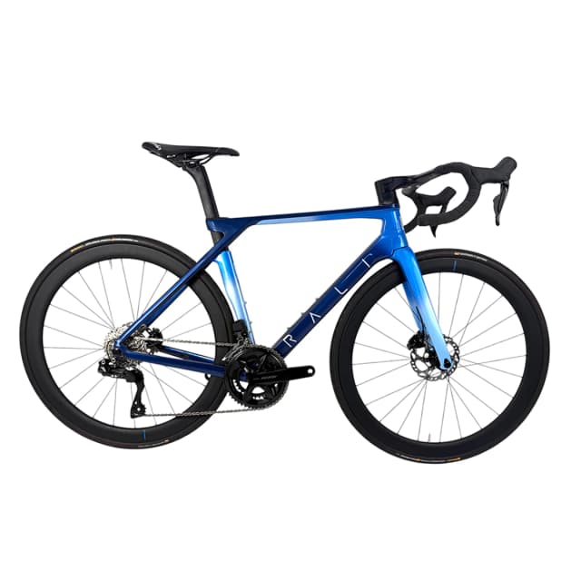 Detalle de Rali Ruta RDS 700 Bicicleta de carretera unisex con ruedas de carbono y grupo Shimano 105 MEC