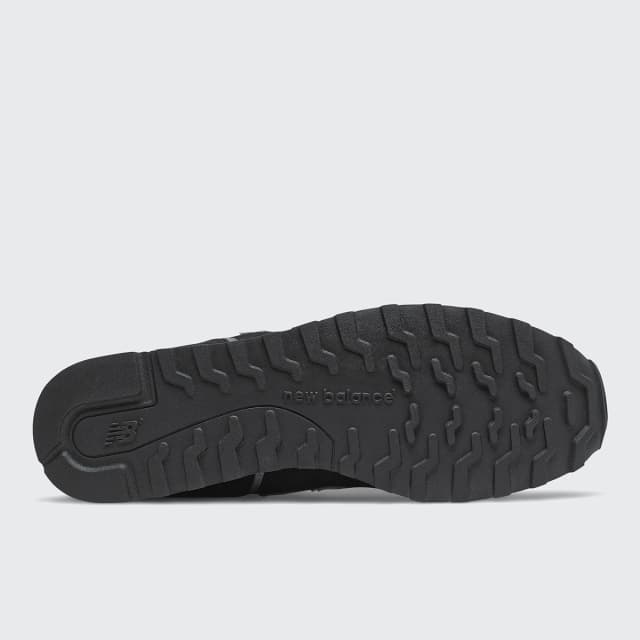 Detalle de New Balance 373 v2: zapatilla casual retro runner para hombre