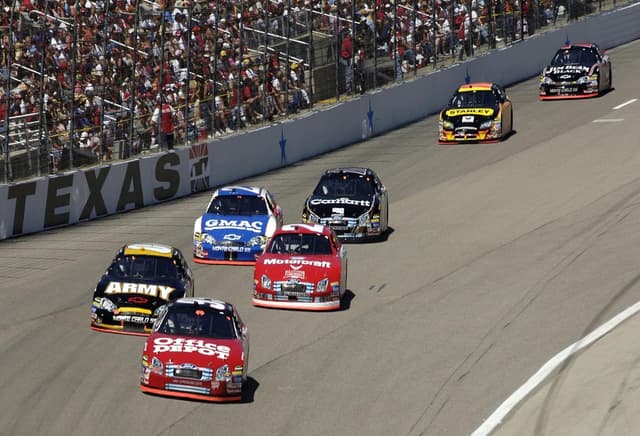 Thumbnail 3 de Uniden BC125AT 500-Channel Handheld Scanner