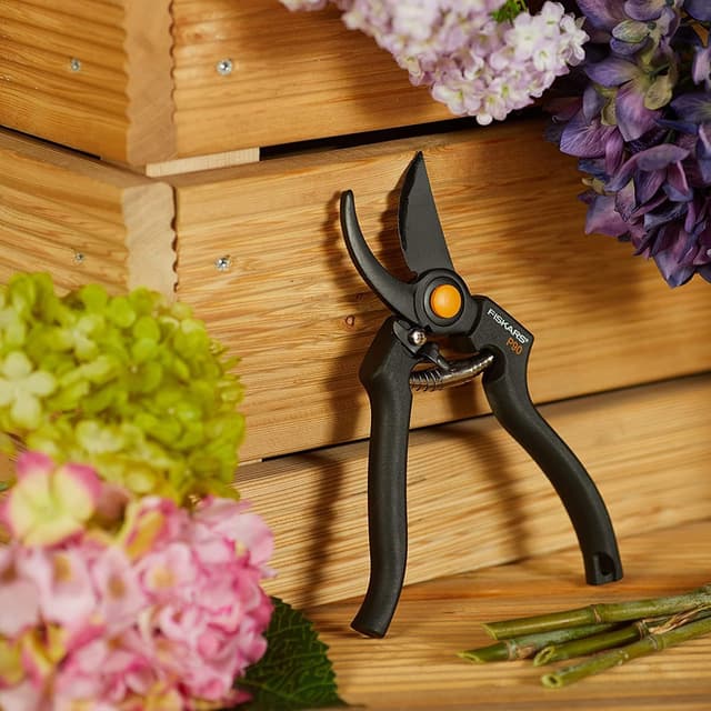 Thumbnail 7 de Fiskars P90 Tijeras de podar Bypass 🌿 Corte preciso y fácil