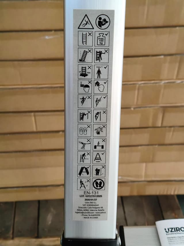 Thumbnail 1 de UZIRO Escalera Plegable 4 Peldaños ligera