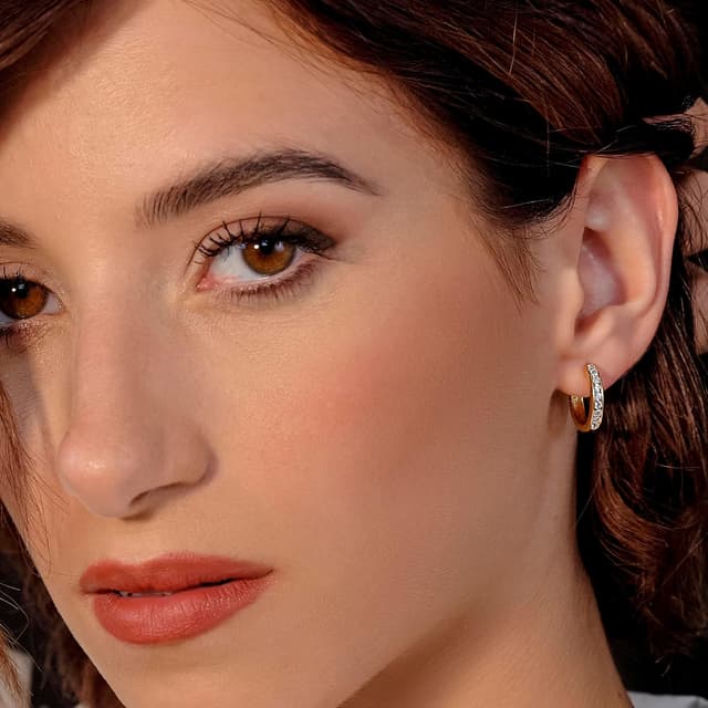 Detalle 2 de Miore Pendientes Aro Circonitas 18K Oro