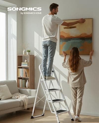 Detalle 2 de SONGMICS GSL004WZ01 Escalera de 4 Peldaños