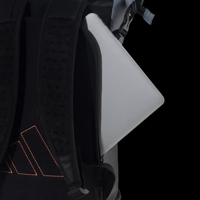 Detalle 2 de adidas Mochila multigame