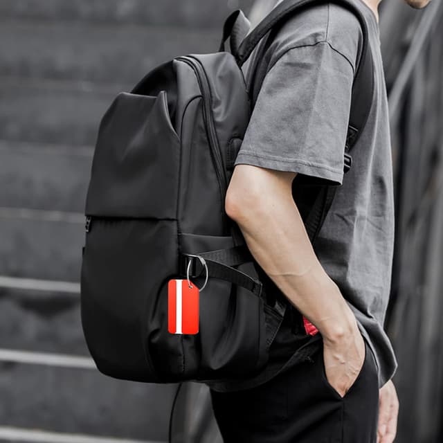 Detalle de Yizhet aluminium alloy luggage tags (6-pack) with steel loop for travel identification