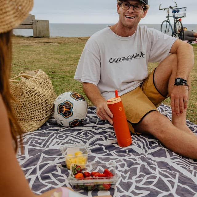 Thumbnail 6 de BOTTLE BOTTLE isolierte Edelstahl-Trinkflasche 750 ml mit Strohhalm, Deckel & Griff (BPA-frei, doppelwandig)