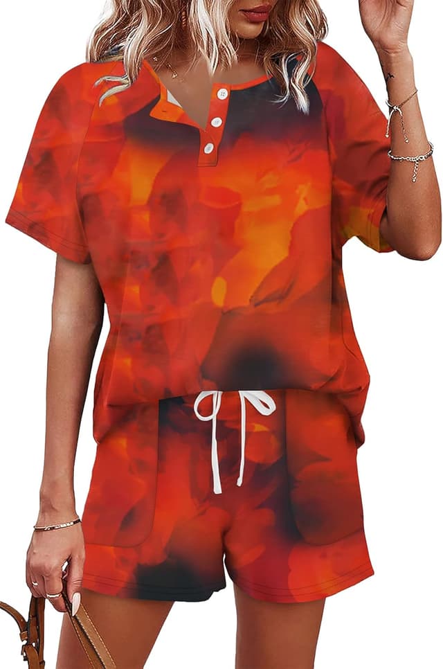 Detalle de WIHOLL Two-Piece Lounge Set for Women: Button-Down Top and Drawstring Shorts