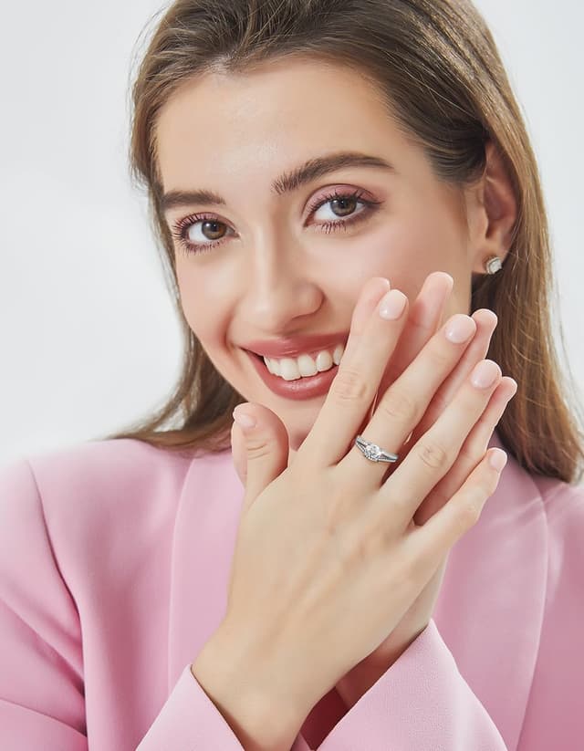 Detalle 2 de MomentWish Verlobungsring für Damen mit 1 Karat Moissanit und 925er Sterling Silber