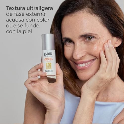 Detalle de ISDIN Foto Protector Magic Repair Fusion Water Color SPF 50 (50 ml) con color y triple acción anti-fotoenvejecimiento