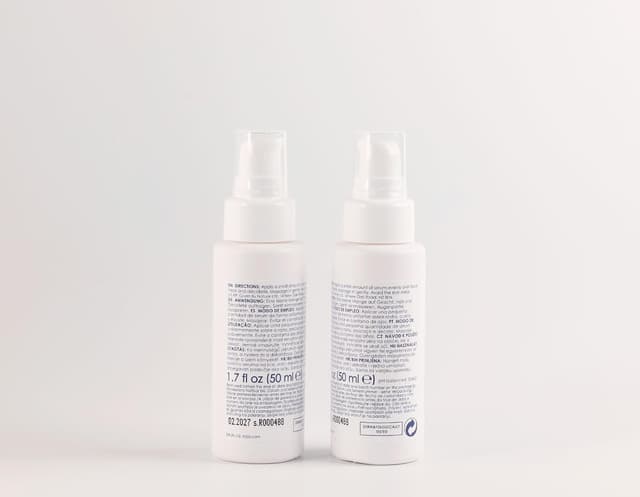 Detalle 2 de Ziaja Acai Serum für Gesicht und Hals 50 ml