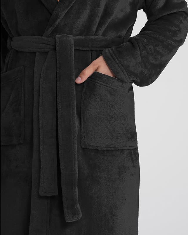 Detalle de Twinzen Kuschelfleece-Morgenmantel mit Kapuze S (unisex) – Schwarz, weich & bequem