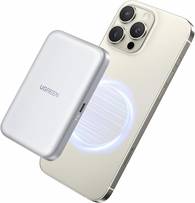 Detalle de UGREEN Case Esterno Magnetico per SSD M.2 NVMe (USB-C 3.2 Gen 2x1, fino a 10Gbps) per iPhone 16/15