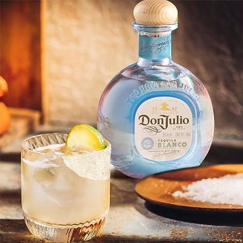 Detalle de Don Julio Blanco Tequila 700 ml - Sabor y Tradición 🍹