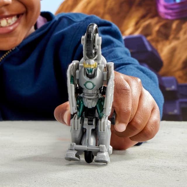 Detalle de Transformers EarthSpark Smash Changers – Action Figure convertibile Terran Thrash (10 cm) 2-in-1