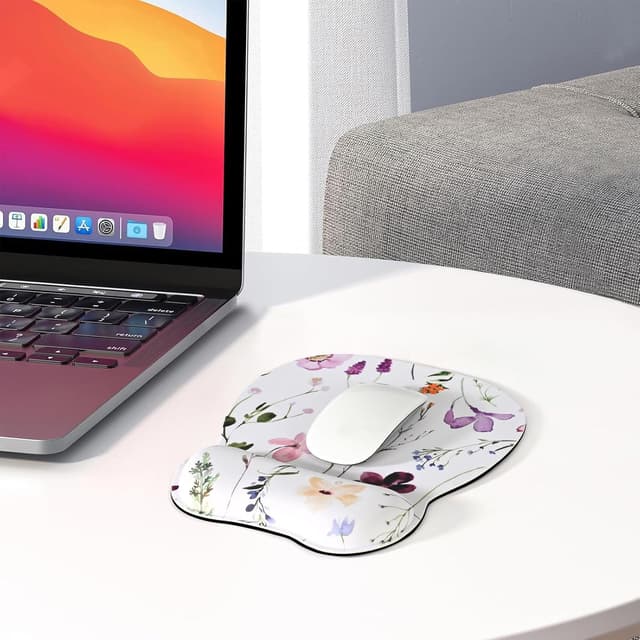 Detalle de EooCoo mouse mat with wrist support (memory foam) – ergonomic gaming desk accessory, white flowers