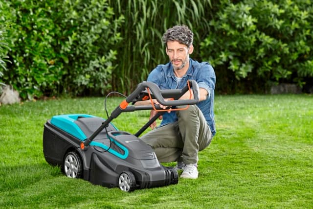 Thumbnail 13 de GARDENA PowerMax 42 Rasenmäher – bis 550 m², zentrale Schnitthöhe & 45‑Liter-Auffangbehälter