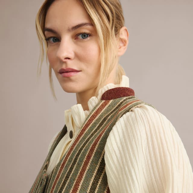 Detalle 2 de Verhunt Chaleco corto de rayas de lana