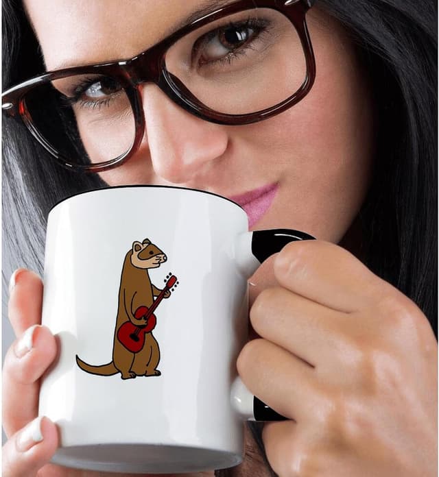 Detalle 2 de 3dRose Funny Ferret Playing Saxophone Mug (11 oz) — Black/Red design ceramic coffee cup