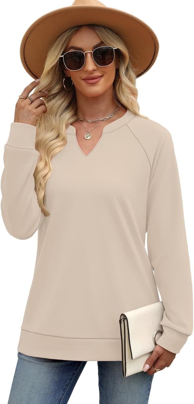 Detalle de Aokosor women’s V-neck long sleeve sweatshirt jumper in a relaxed fit