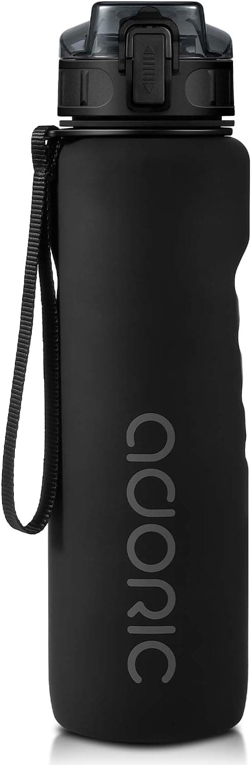 Detalle de ADORIC Sports Water Bottle 1L (Black) – BPA-free Tritan, leak-proof flip top with filter