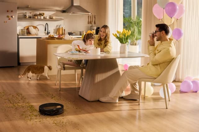 Thumbnail 30 de Roborock Saros Z70 Black 22 000 Pa