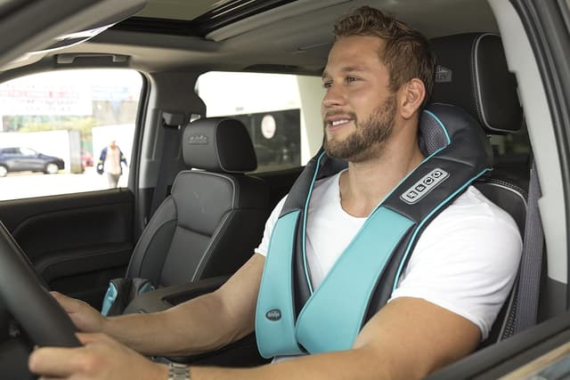 Detalle 2 de InvoSpa Shiatsu Rückenmassagegerät 3D Wärme